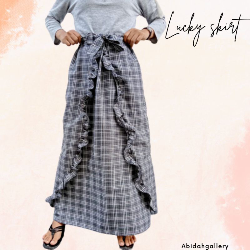 lucky skirt / rok kotak rempel by Abidahgallery