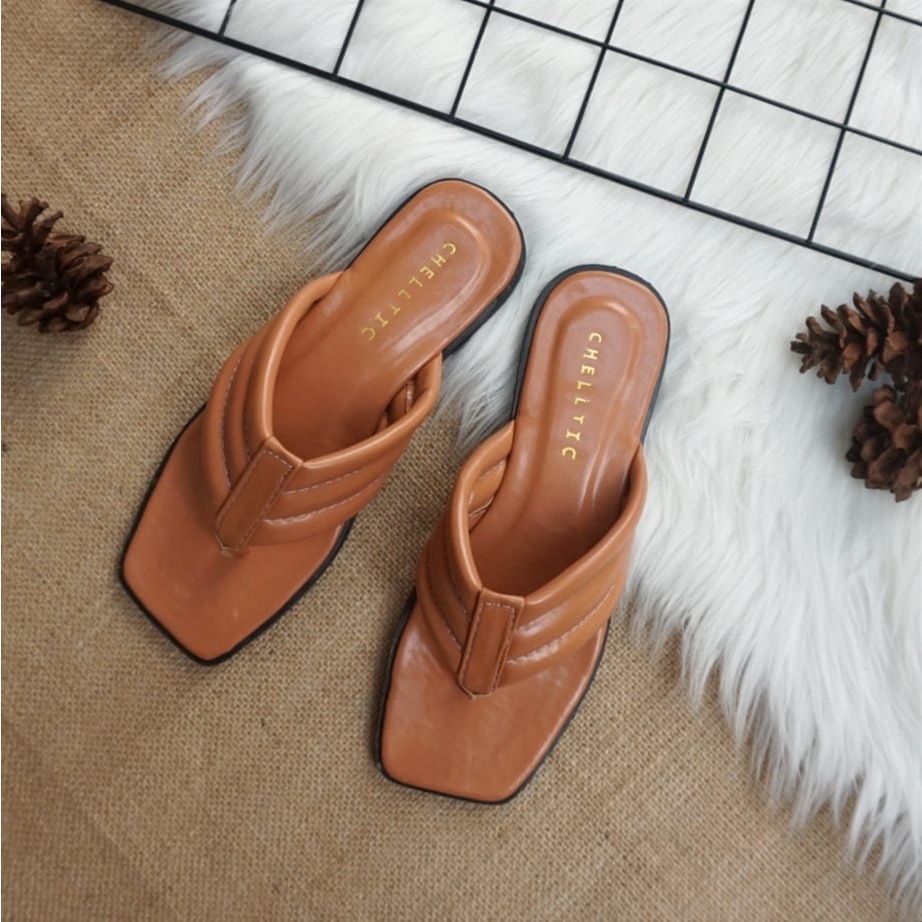 Sandal Flat/Sendal Selop Slip On Teplek Tali Jepit Busa Wanita Terbaru/Sendal Rumah Nyaman/Slop Casual Perempuan Remaja/Wedges Wanita Kekinian Cod Gratis Ongkir/Women Sliper Bukan Zara/Kelly Sandal Puffy