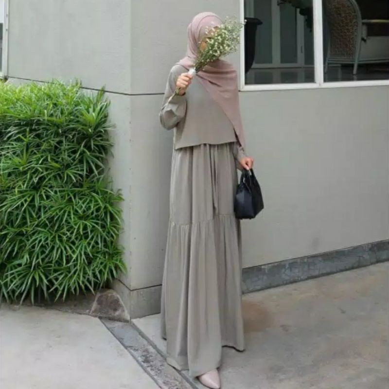 Seruni Dress by Azmiza