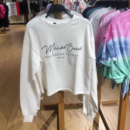 Keluaran Terbaru Malibu Sweater Bershka Replika Shopee Indonesia