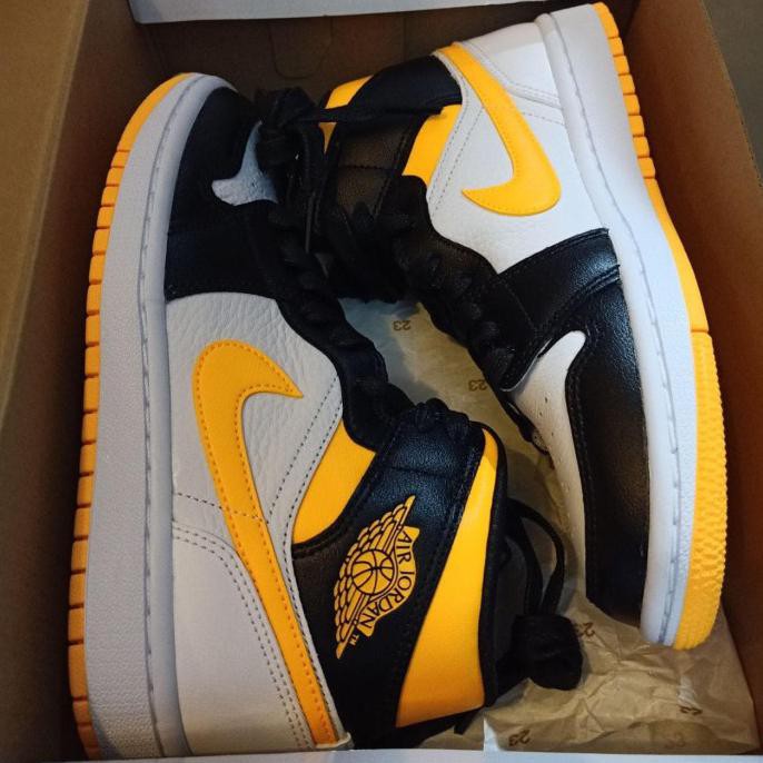 Sepatu Air Jordan 1 Mid Laser Orange Black (W) Original Sneaker - 38 Malikaikha