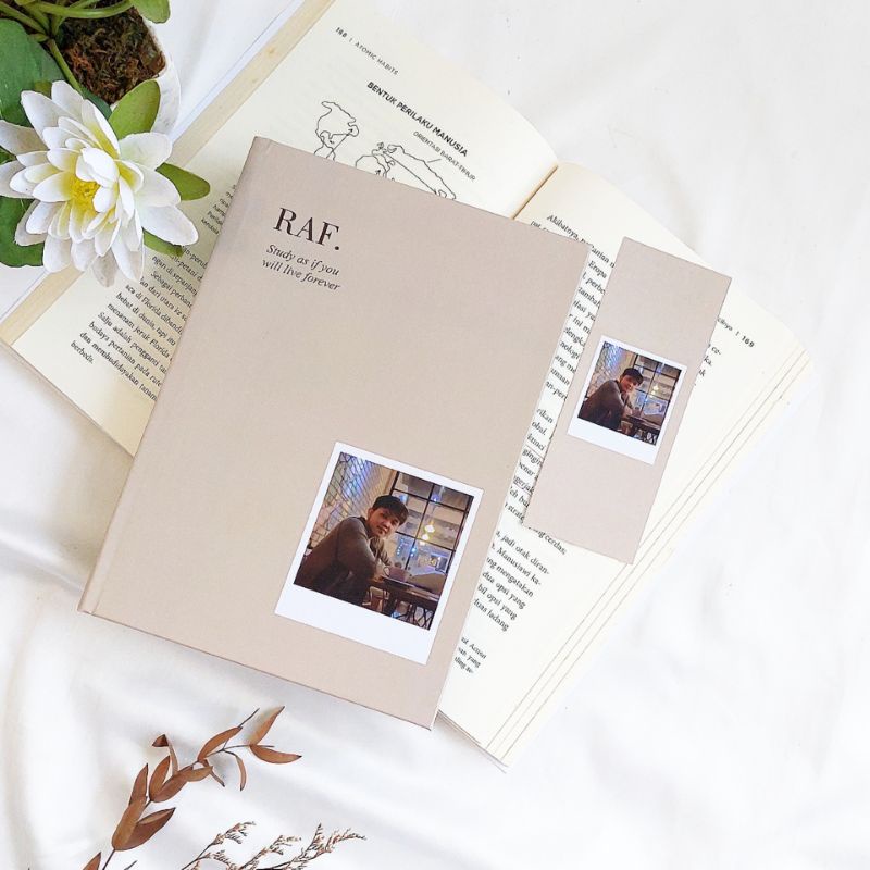 

[Photo Series] Planner Book Custom 2024 / Hampers Natal / Kado Pacar / Free Bookmark / Notebook Hardcover Custom / Buku Custom A5 A6 / Agenda Jurnal / Buku Custom Foto Aesthetic / Notebook Custom Design
