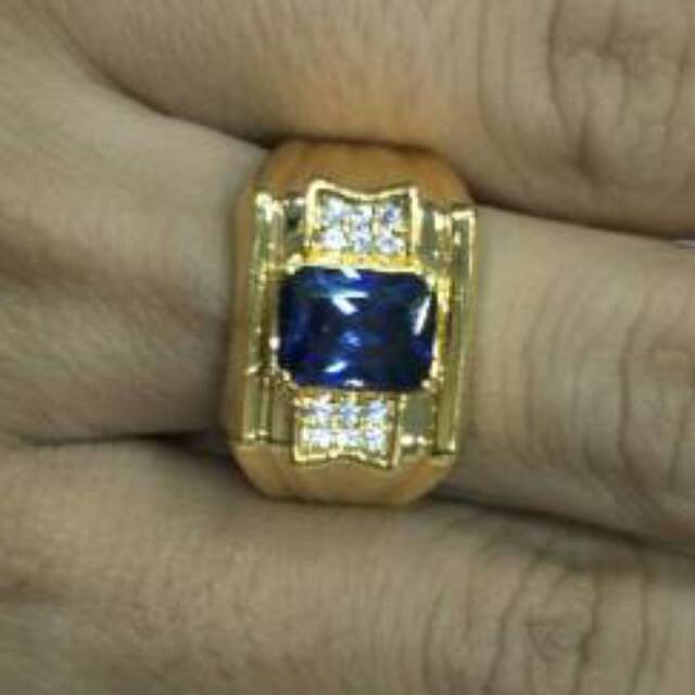 Cincin cowo emas asli kadar 700 model safir cincin pria