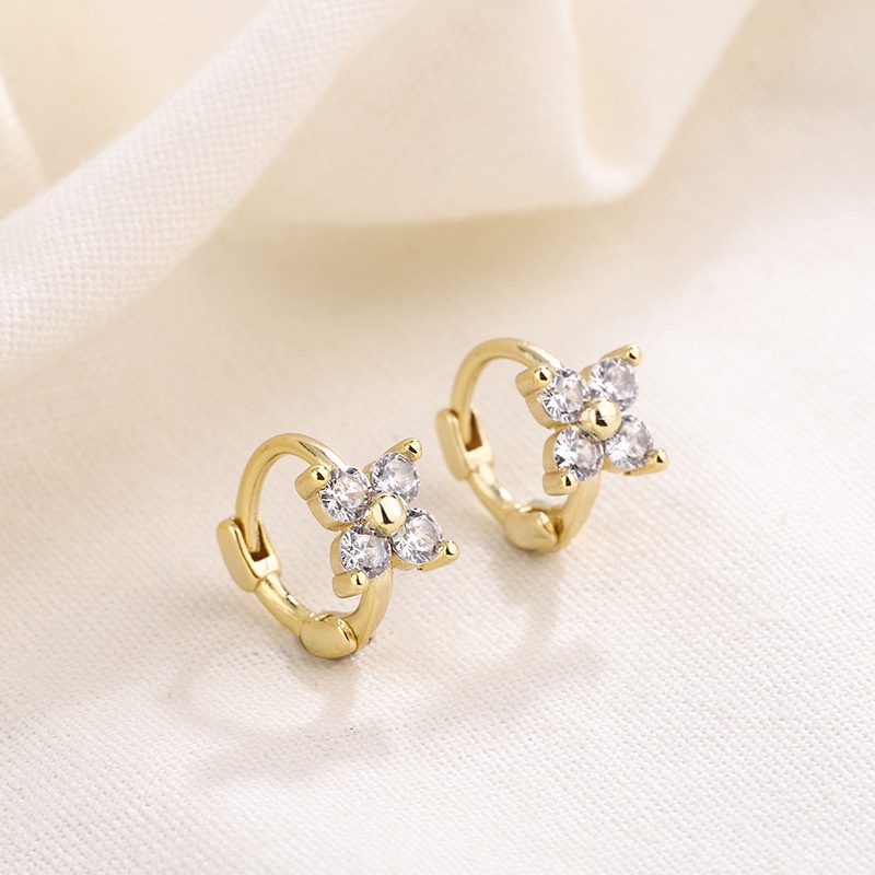 Anting Kristal Bahan S925 Silver Gaya Korea Untuk Hadiah