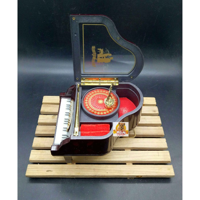 Kotak perhiasan Piano Astride / Kotak musik / Jewelry Music Box 9090