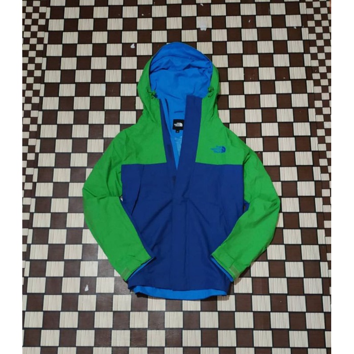 Jaket Second Outdoor The North Face Side Pocket