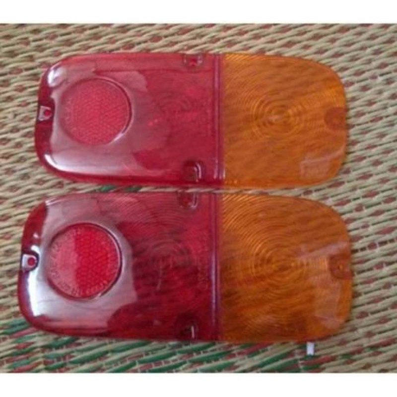 1 BIJI Mika Lampu Stop Belakang Colt T120 Tahun 1970-1980 Merk Mejistar
