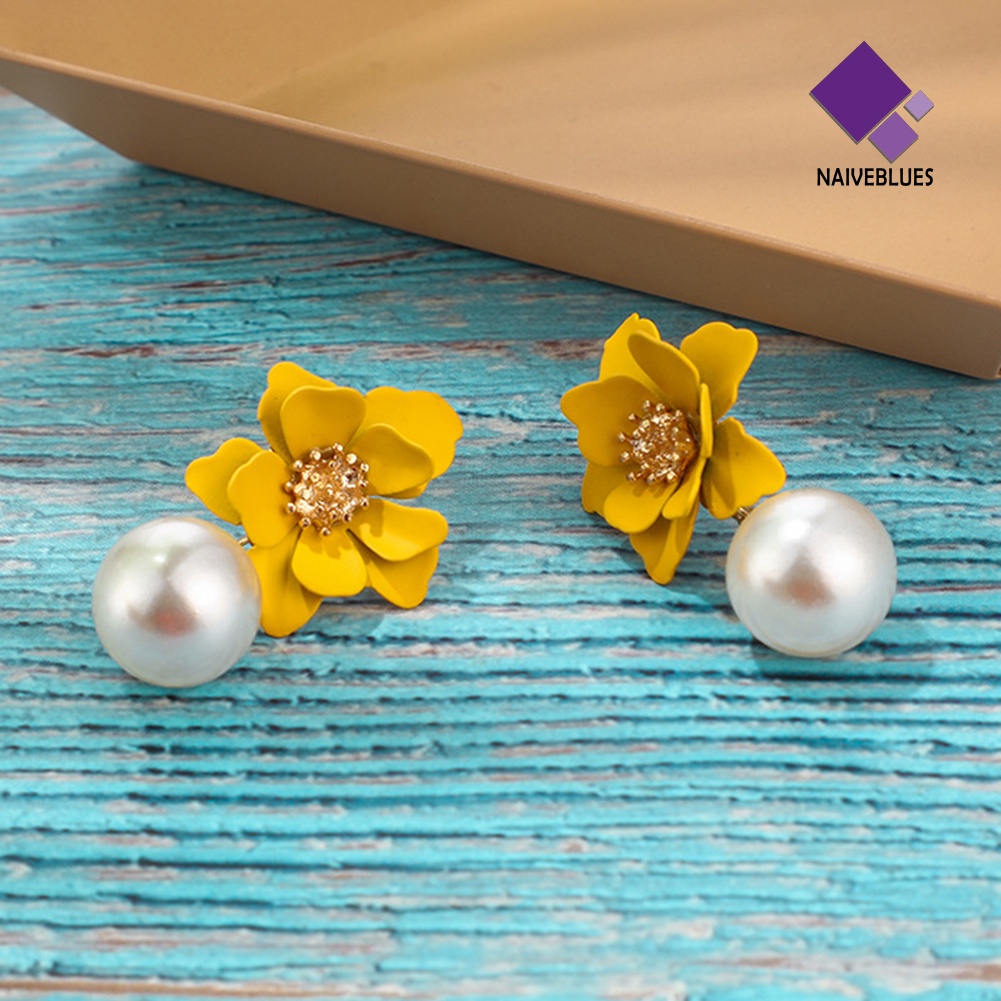 Anting Stud Liontin Mutiara Tiruan Bentuk Bunga Untuk Wanita