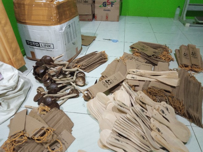 Souvenir Sodet Kayu_souvenir Sodet Panjang Kemas Paperbag_souvenir Pernikahan_souvenir Wedding