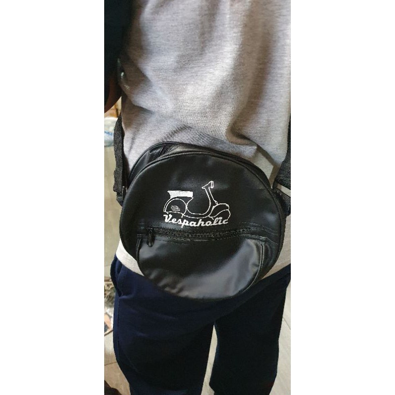 Tas Vespa (Round Bag Vespa)