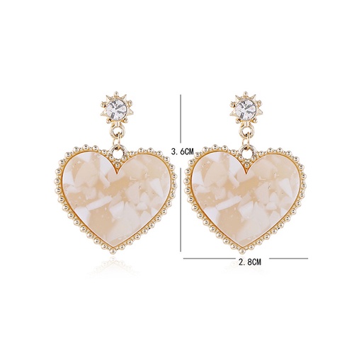 LRC Anting Tusuk Fashion Golden Heart-shaped Diamond Resin Earrings A61104