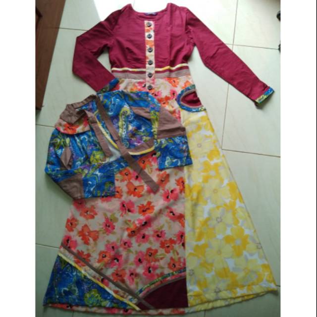 tuneeca size s