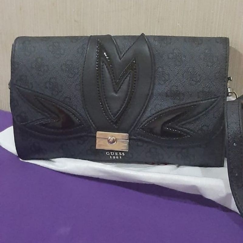 tas clutch guess preloved original