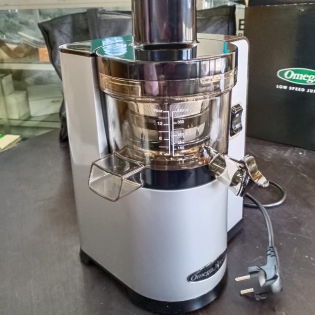 Omega Silver Squere Slow Juicer terbaru tipe VSJ843QS