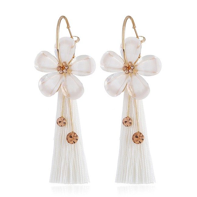 LRC Anting Tusuk Fashion Flower Shape Decorated Tassel E77633