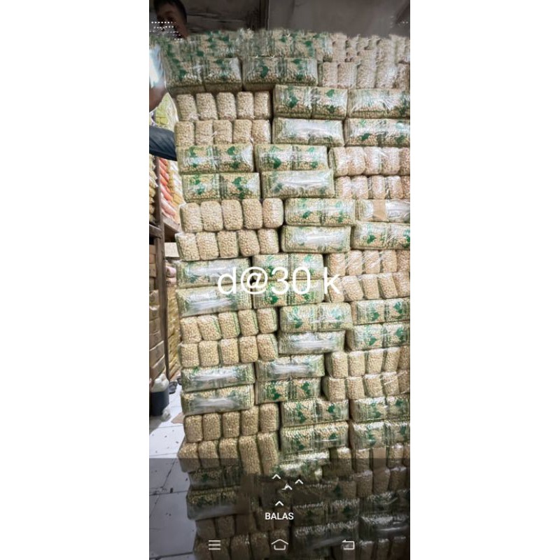

kacang tanah kupas