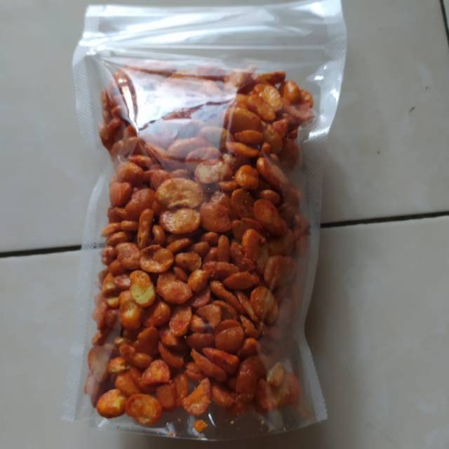 

Kacang koro kupas