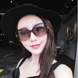 Kacamata Hitam Sunglass Elegan Anti Silau Polarisasi HD Bisa COD Kaca Mata Wanita Gaya Korea Anti UV