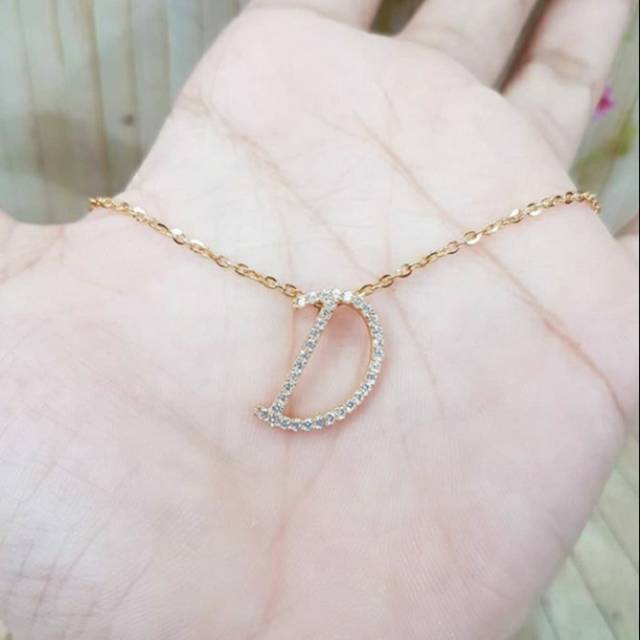 Kalung Zircon huruf