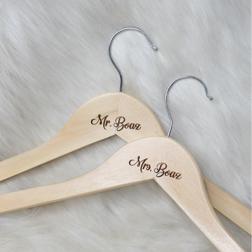 Wedding Hanger Natural Wood Foto Properti