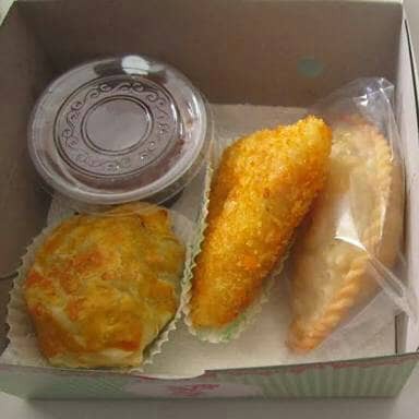 

SNACK BOX ISI 3/UMI KATERING(MINIMAL ORDER 30 BOX)