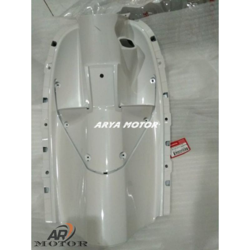 cover body dek kunci / dashboard SCOOPY KARBU putih