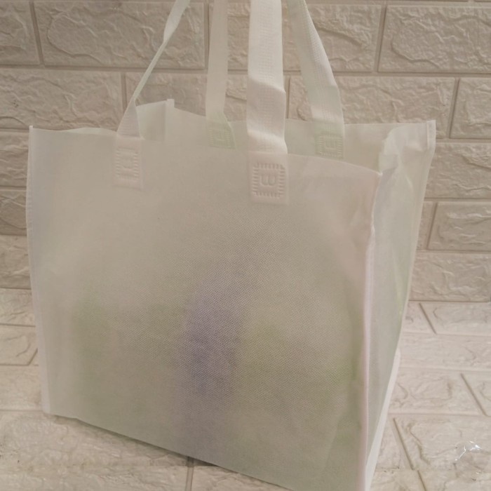 

✨ BISA COD ✨ TAS SPOUNDBOUND/TAS GOODIE BAG BOX JAHIT UK.32x27x26cm. 1PAK ISI 12PCS - Putih