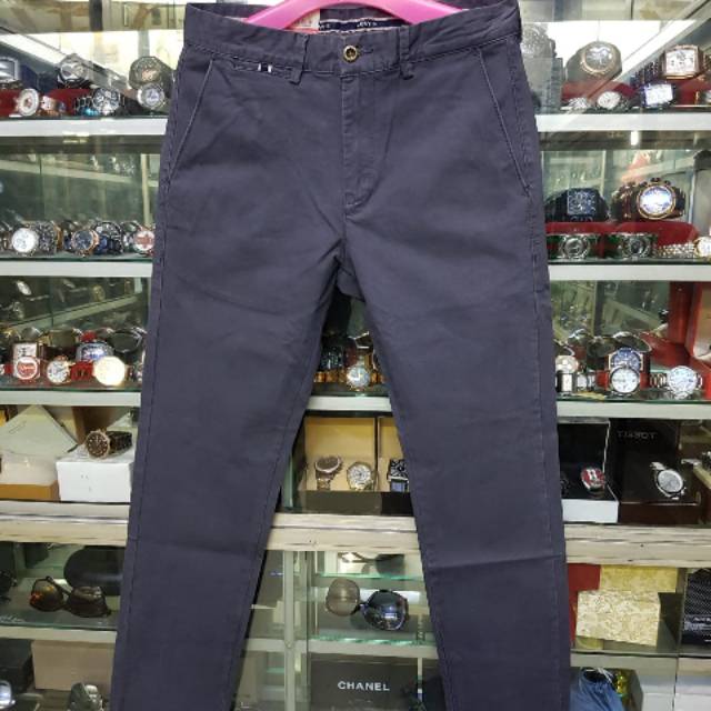  Celana chino levis  abu import original slimfit stretch 