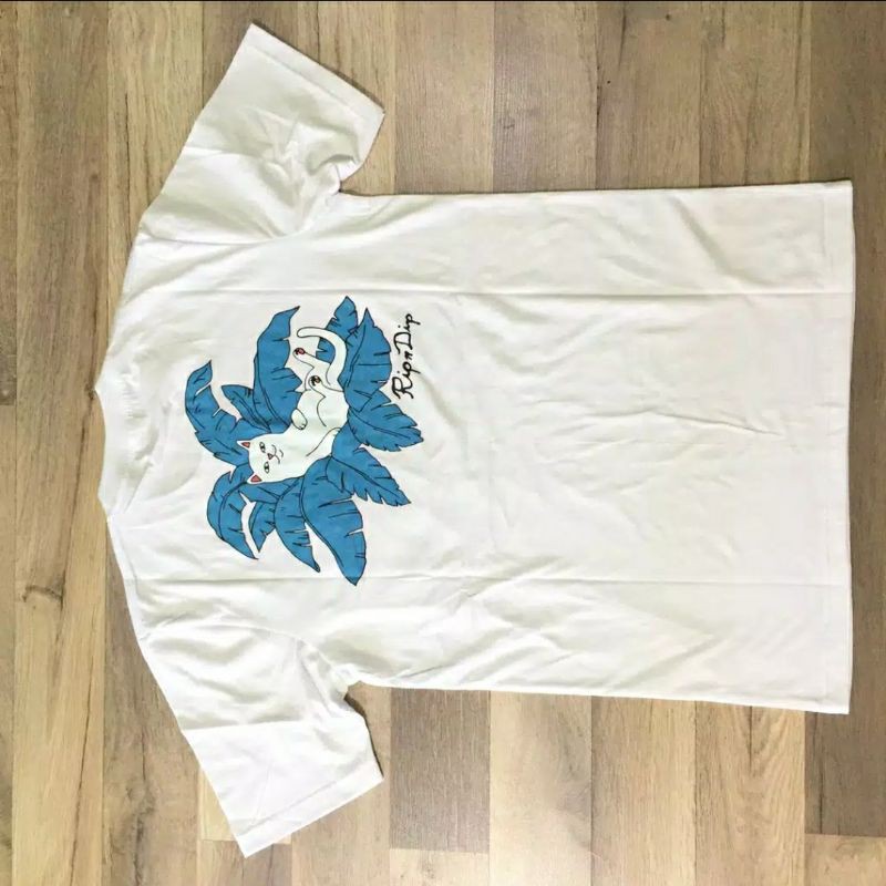 uniqlo x kaws