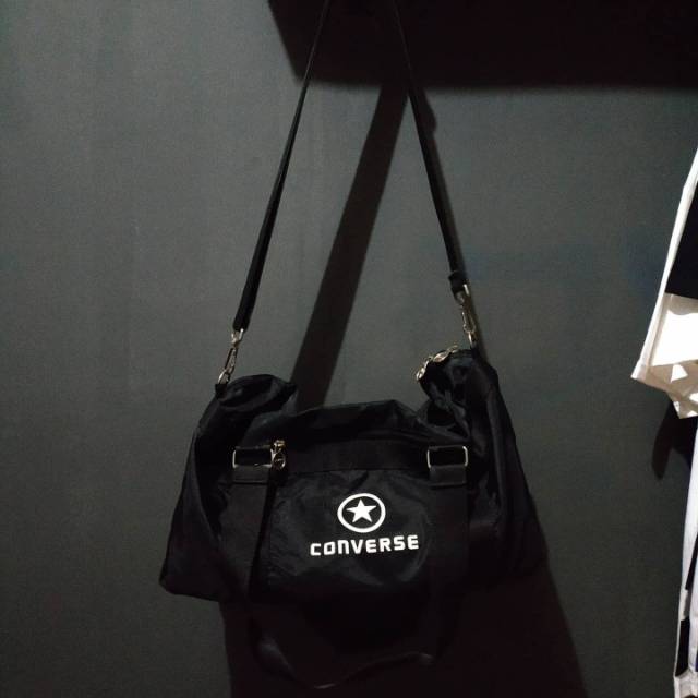 converse duffel bag