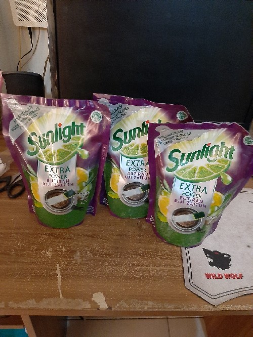 Sunlight Cairan Pencuci Piring Refill 680ml Sunlight Sabun  Cuci Piring Cair,