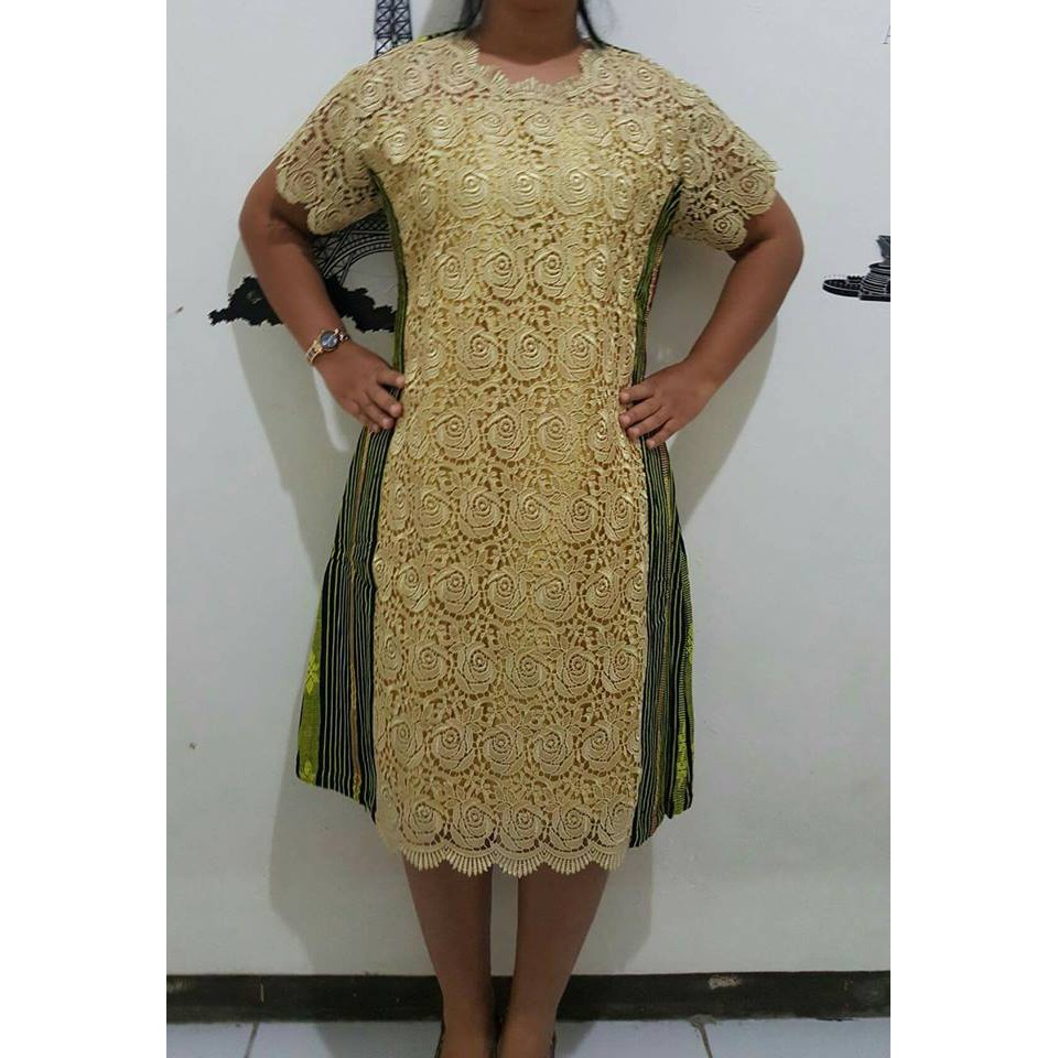 Model Brokat  Dengan Kain Adat terusan com Dress Tenun  