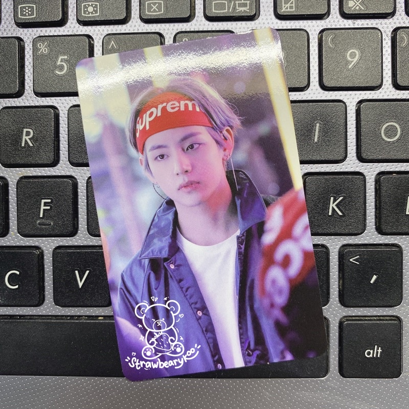 Photocard Official BTS V Taehyung DVD Memories 2017