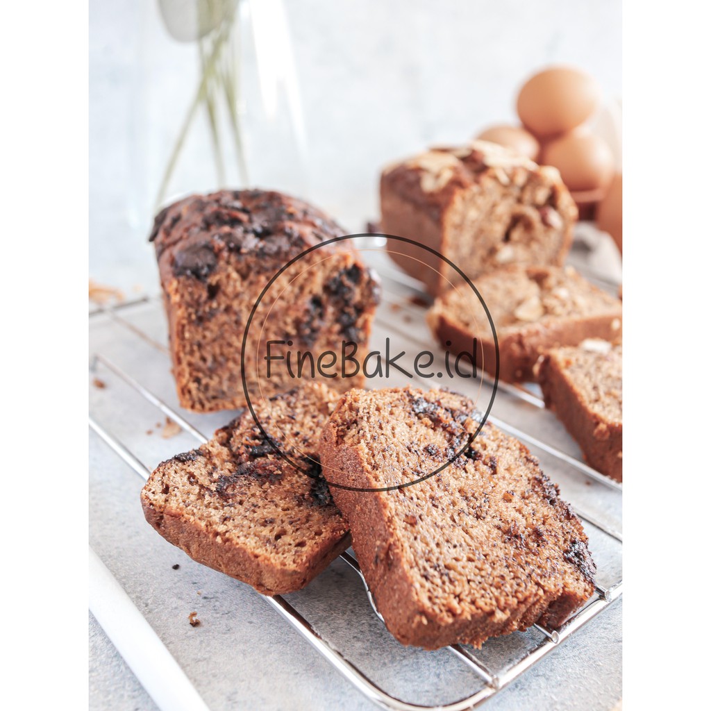 

Moist Banana Bread with Dark Chocolate