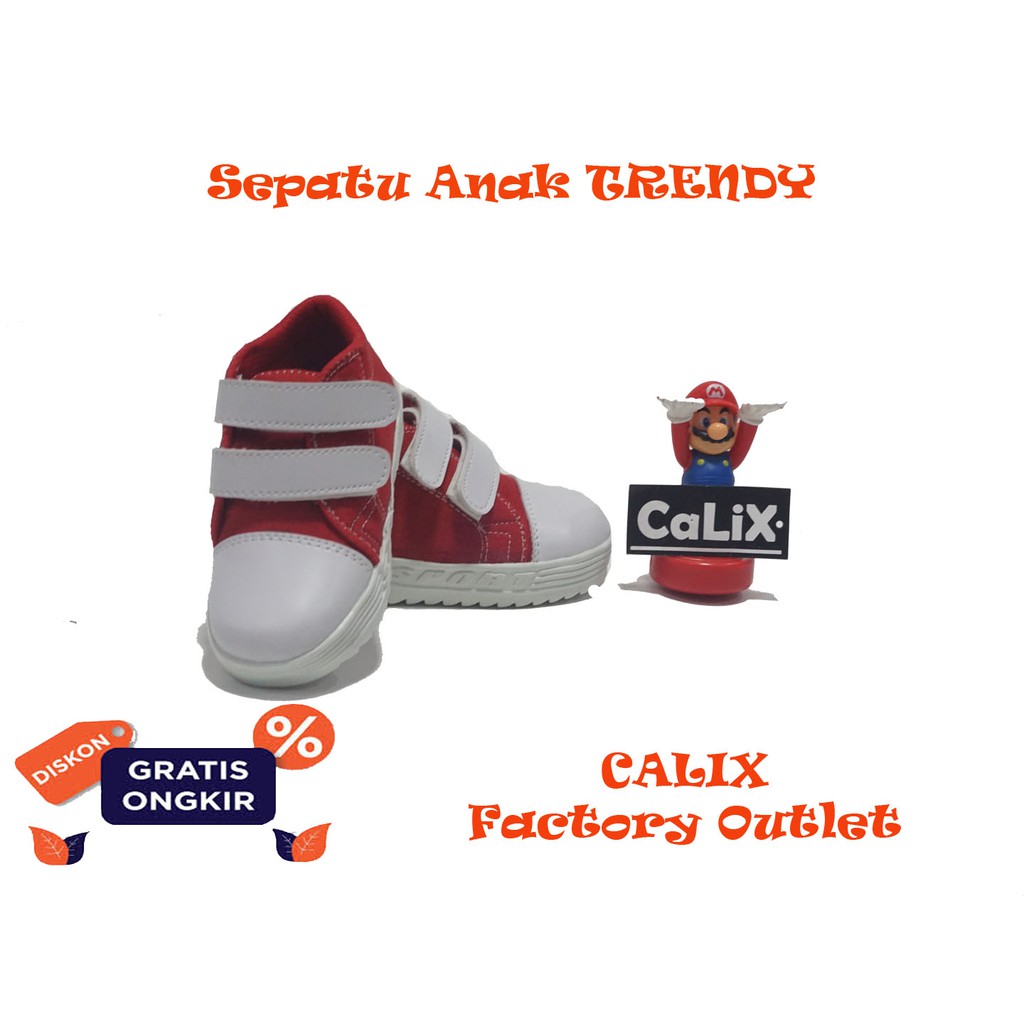 Sepatu Anak Kets Basic Merah