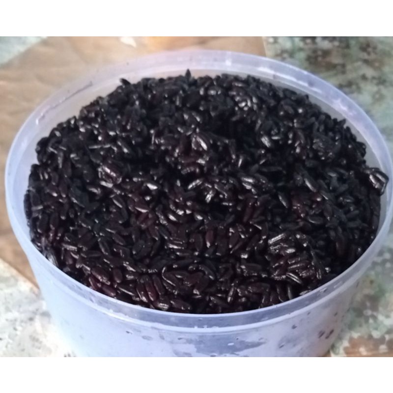 

tape ketan hitam/peyeum bandung/cemipan/jajanan/kuliner 1000gr Rp 55.000
