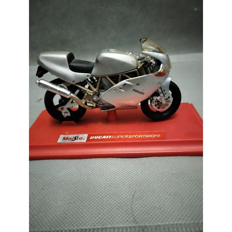 maisto miniatur motor ducati