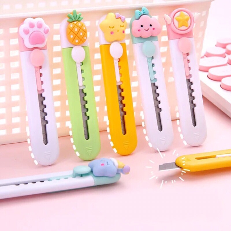 

Pisau mini Cutter Karakter Buah Lucu Aestetik Pemotong Kertas Serbaguna✨