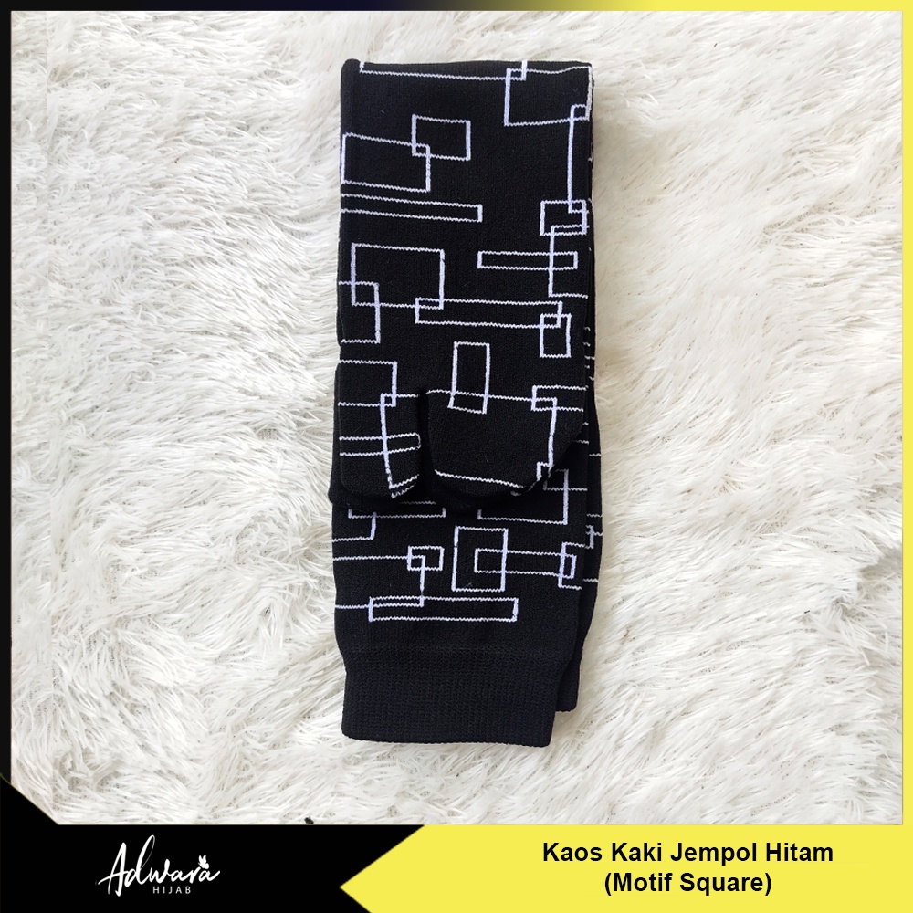 ADWARA HIJAB Kaos Kaki Jempol Warna Hitam Series / Kaos Kaki Panjang Wanita Muslimah Motif