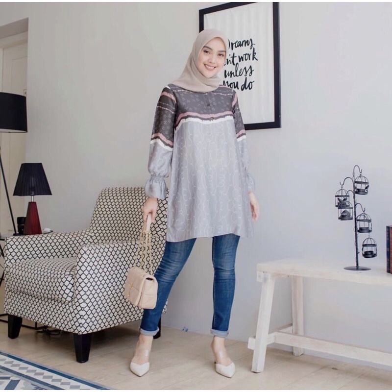 NEGRI BLOUSE BY VANILLA HIJAB