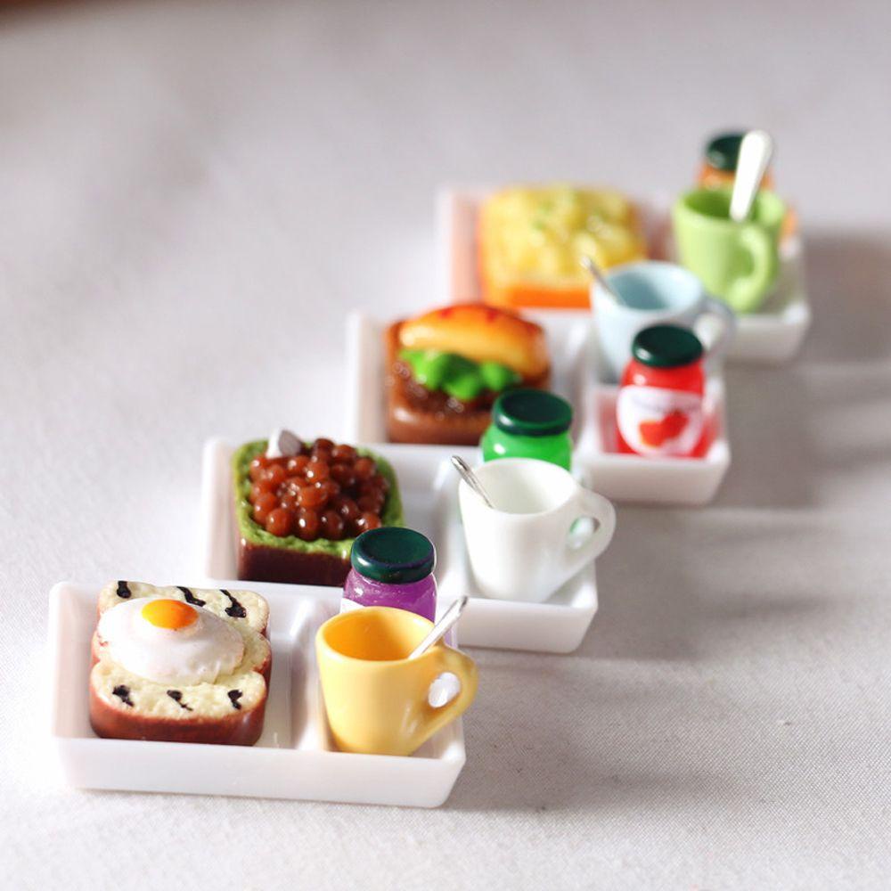 Lanfy Rumah Boneka Miniatur Makanan Resin Boneka Aksesoris Untuk Blyth Doll House Decor OB11 1: 12mini Toast Bread