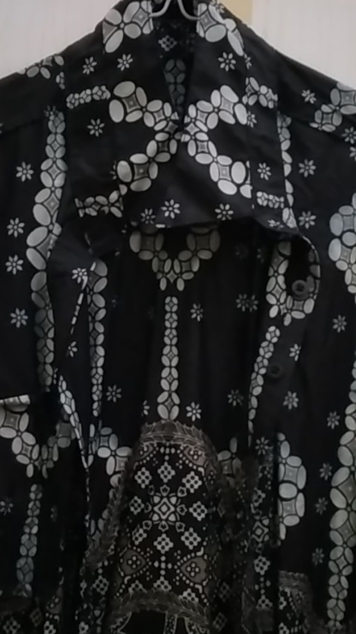 Arjuna Weda Kemeja Batik Pria Kawung Baris