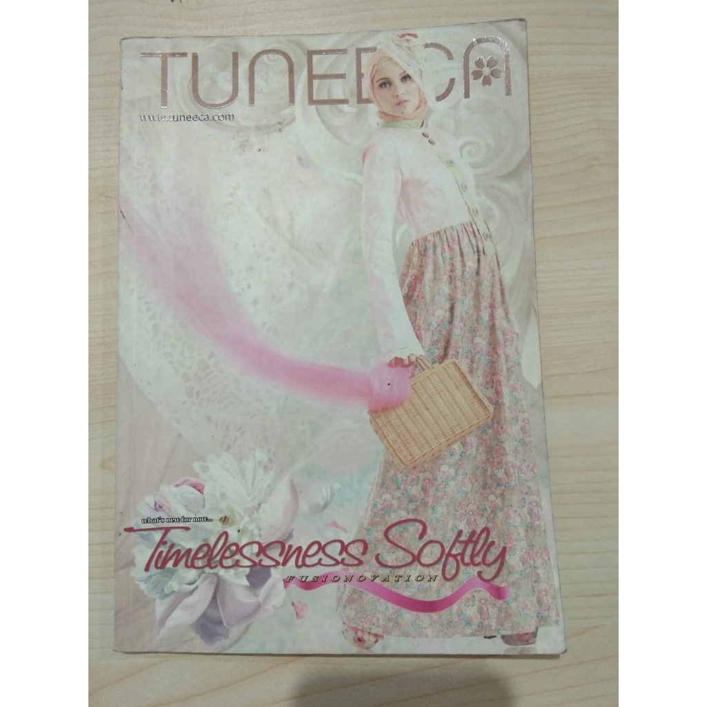 Buku Katalog Tuneeca Timelessness Softly Shopee Indonesia