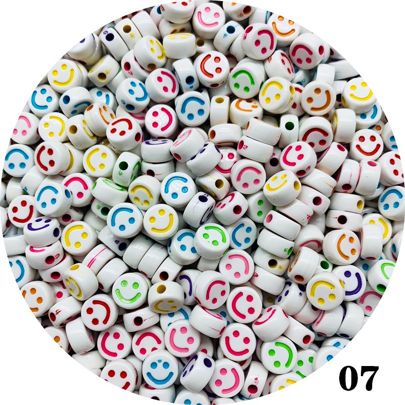 30pcs Manik-Manik Bahan Akrilik Desain Smiley Face Ukuran 10mm Untuk Gelang Diy