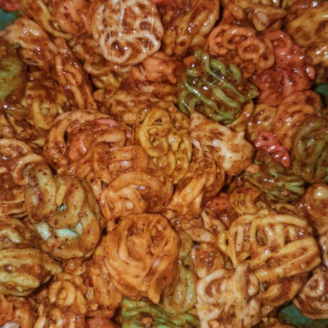 

Kerupuk bunga hot cikruh bumbu kacang
