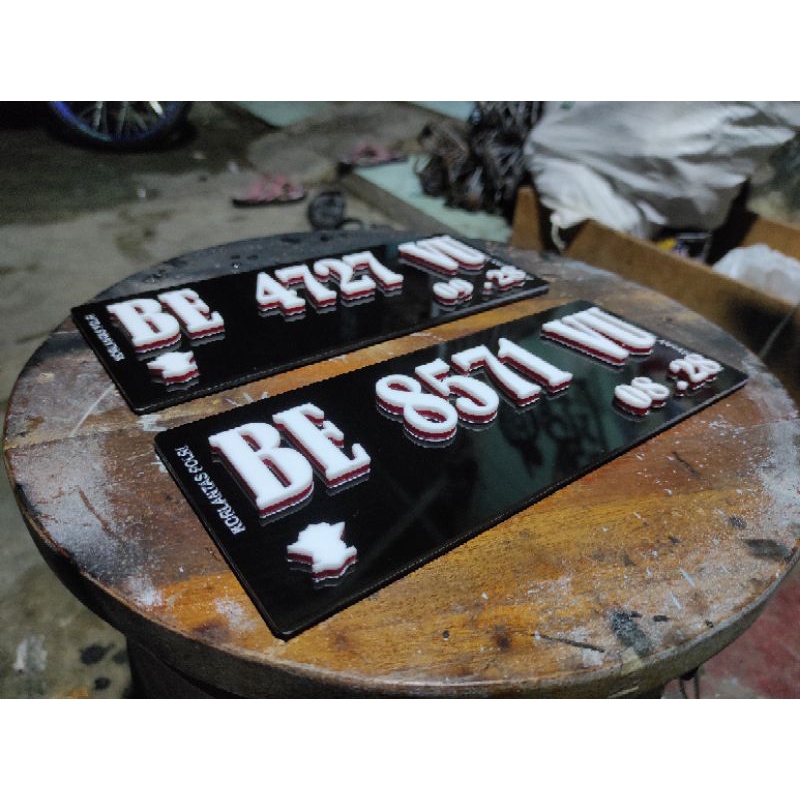 PLAT NOMOR AKRILIK TIMBUL ( 1 ) satuan
