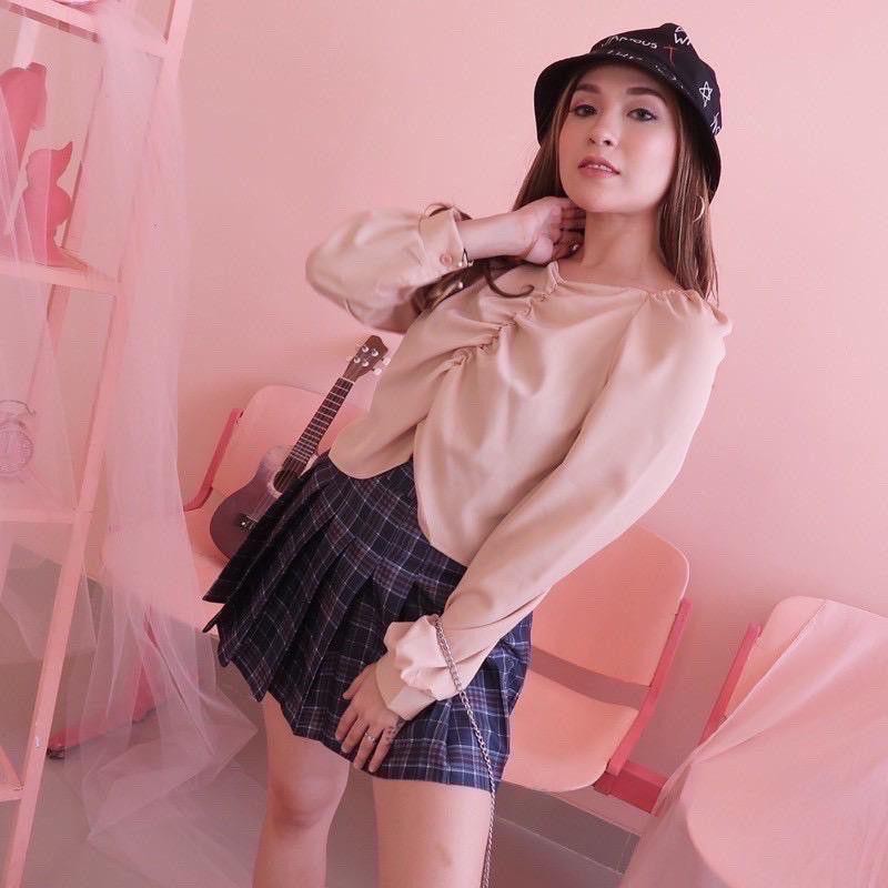 1KG MUAT 8PCS | ZIA VNECK BALONA CROPTY BASIC SHIRT TOP HITS SELEBGRAM FASHION OOTD WANITA