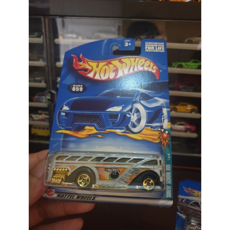 HOT WHEELS SURFIN SCHOOL BUS NO 059