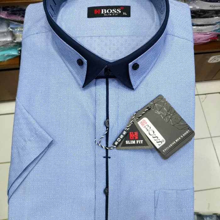 Kemeja Boss slim fit pendek Motif SEGITIGA