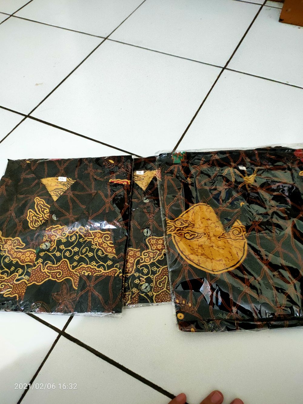 Maura Couple Sania Ruffle Batik Couple Ori Ndoro Jowi Mega Mendung Garansi Termurah Shopee Bcp